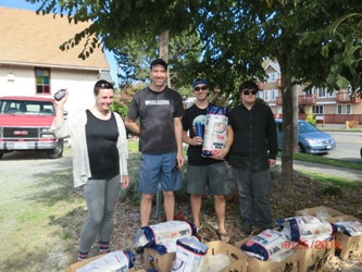 The crew at the Delridge P-Patch Hub gave out bags of rice and provided education on water purification. GRAYL was the sponsor to demonstrate how to make water safe to drink.